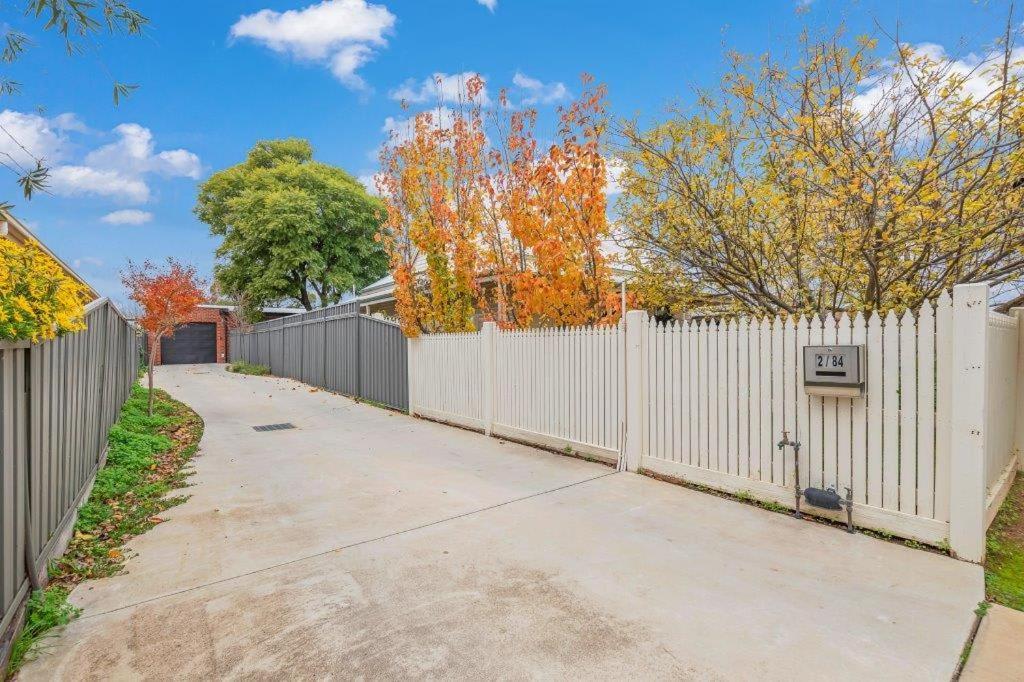 Villa Simone - Tranquil Hideaway In The Heart Of Echuca Exterior photo